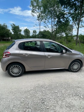 Peugeot 208 - 6000 € / 11734.98 лв. - 36340487 3