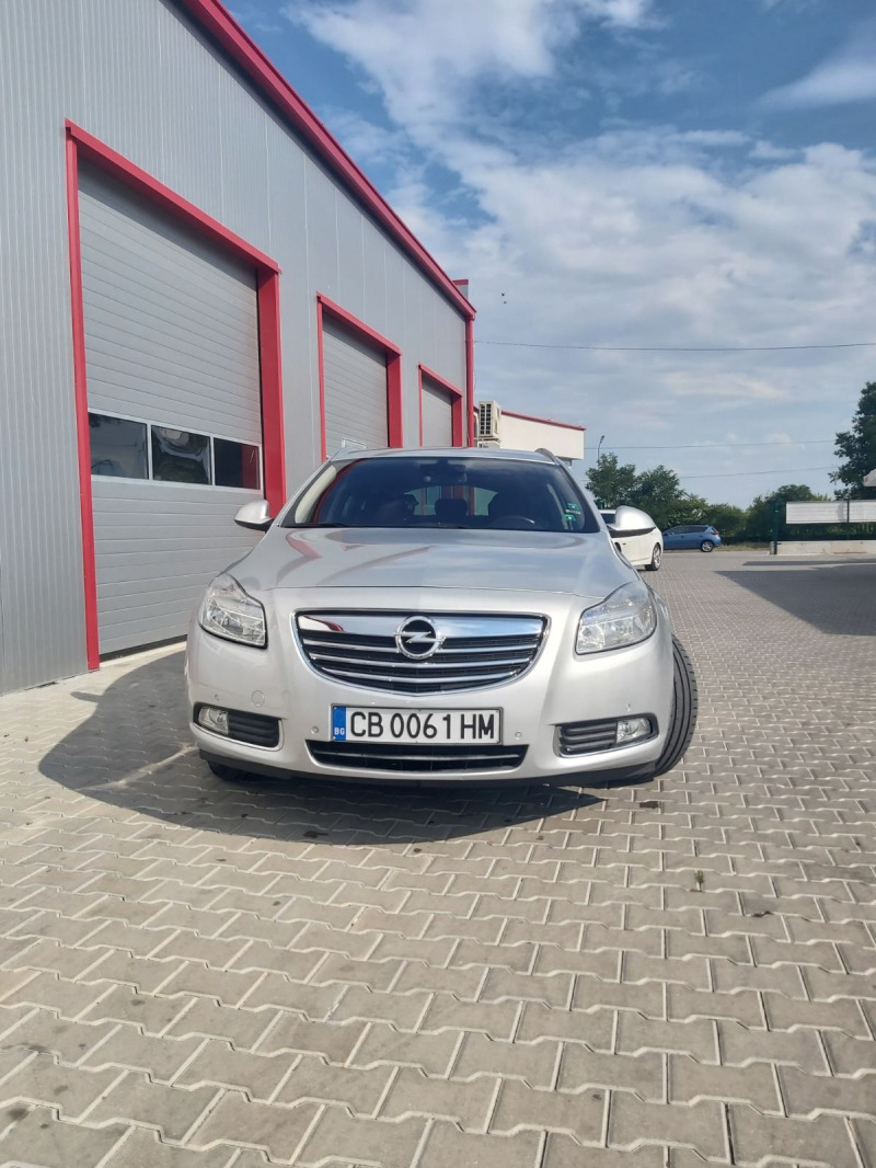 Opel Insignia, снимка 2 - Автомобили и джипове - 45359781