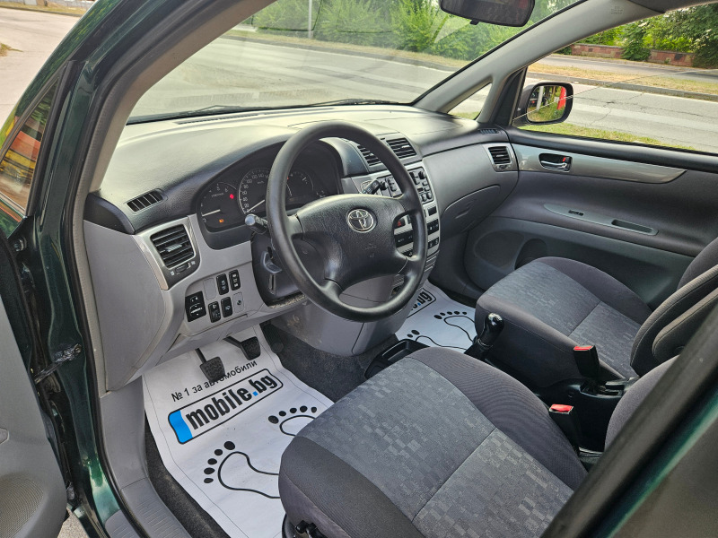 Toyota Avensis verso 2.0, D-4D, 7 места, УНИКАТ!, снимка 10 - Автомобили и джипове - 46368788