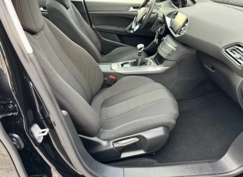 Peugeot 308 Face Lift* Full LED* Allure* EURO 6* ПАНОРАМА, снимка 16 - Автомобили и джипове - 52309140