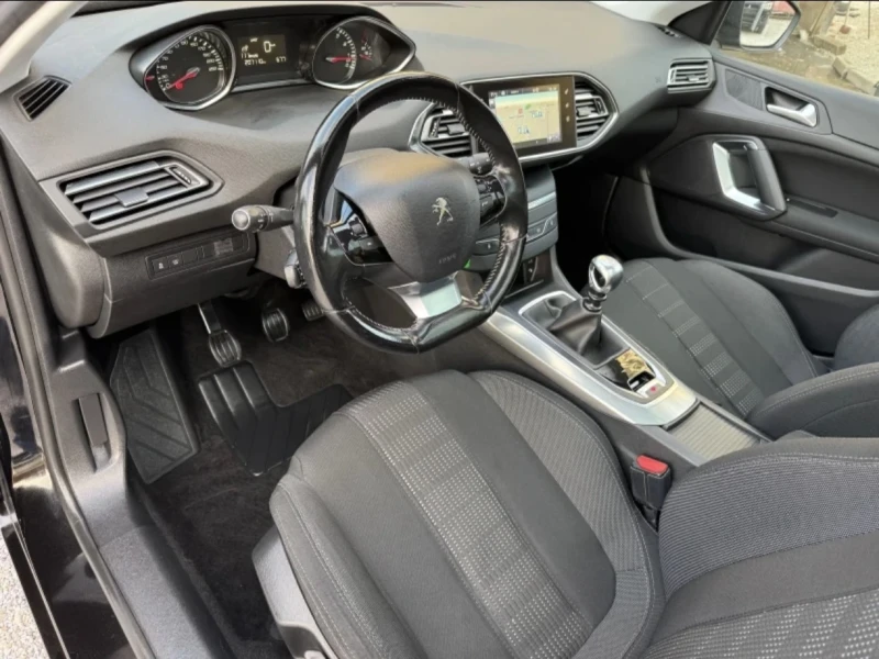 Peugeot 308 Face Lift* Full LED* Allure* EURO 6* ПАНОРАМА, снимка 12 - Автомобили и джипове - 52309140