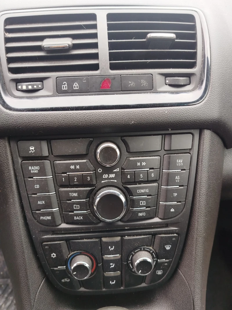 Opel Meriva 1.3, снимка 5 - Автомобили и джипове - 52775085