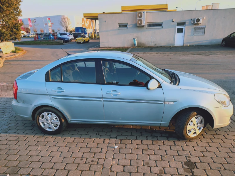 Hyundai Accent 1.4, снимка 4 - Автомобили и джипове - 52908657
