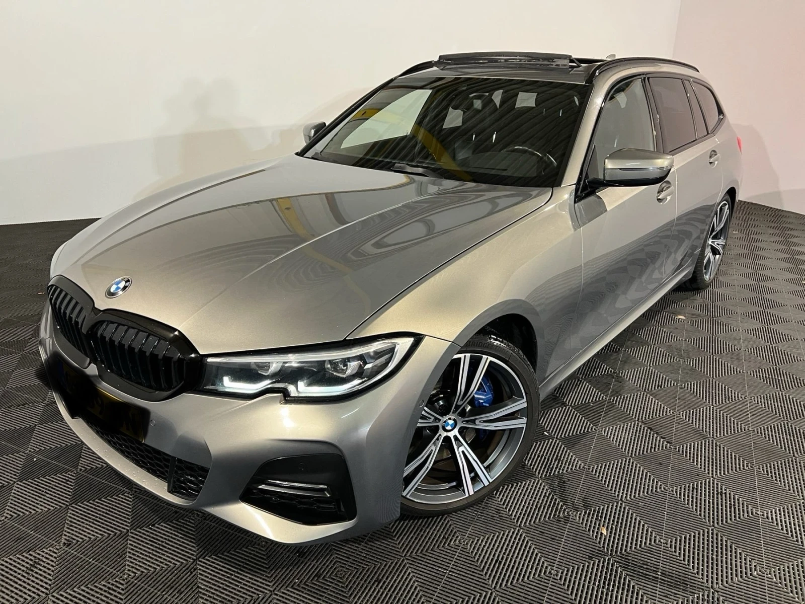 BMW 330 M SPORT, снимка 1