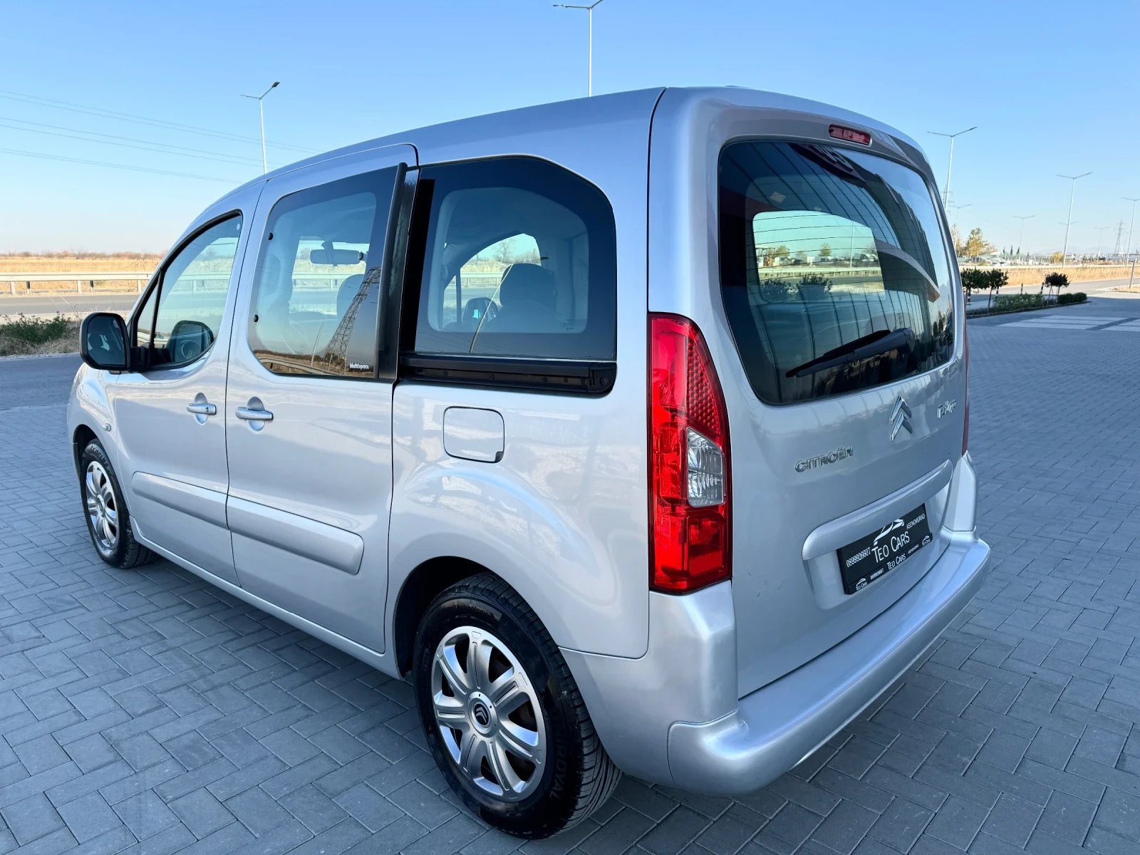 Citroen Berlingo 1.6 HDI 90к.с EURO 5 - изображение 5