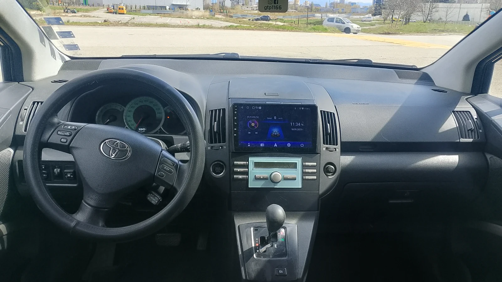 Toyota Corolla verso  - изображение 8