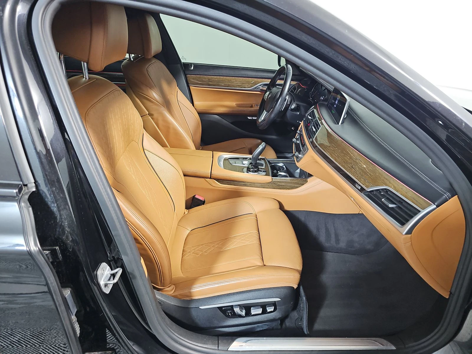 BMW 740 * M SPORT * harman kardon* Heads-Up* подгрев* обду - изображение 8