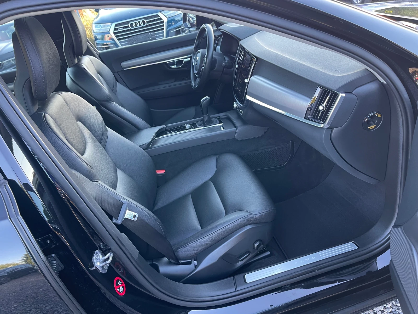 Volvo V90 2.0, 150Hp, Ръчка, Кожа, 360Камери, Обслуж.в Volvo - изображение 10