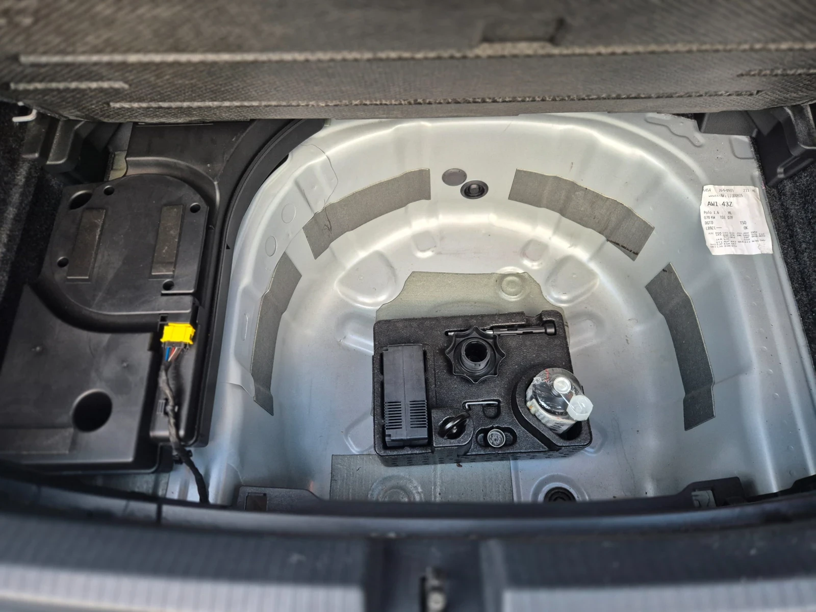 VW Polo 3xRline/1.6D/Automat/20г - изображение 8