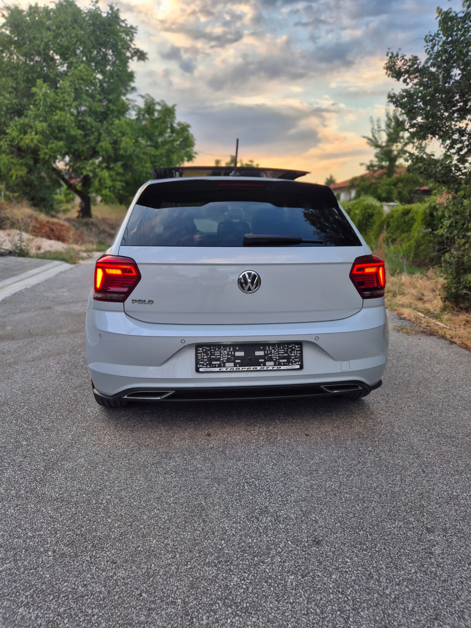 VW Polo 3xRline/1.6D/Automat/20г - изображение 6