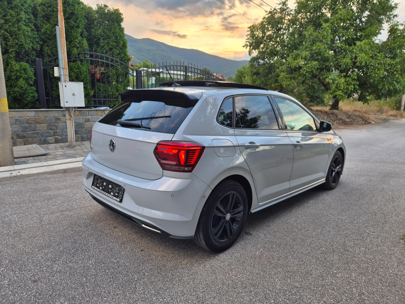 VW Polo 3xRline/1.6D/Automat/20г - изображение 4