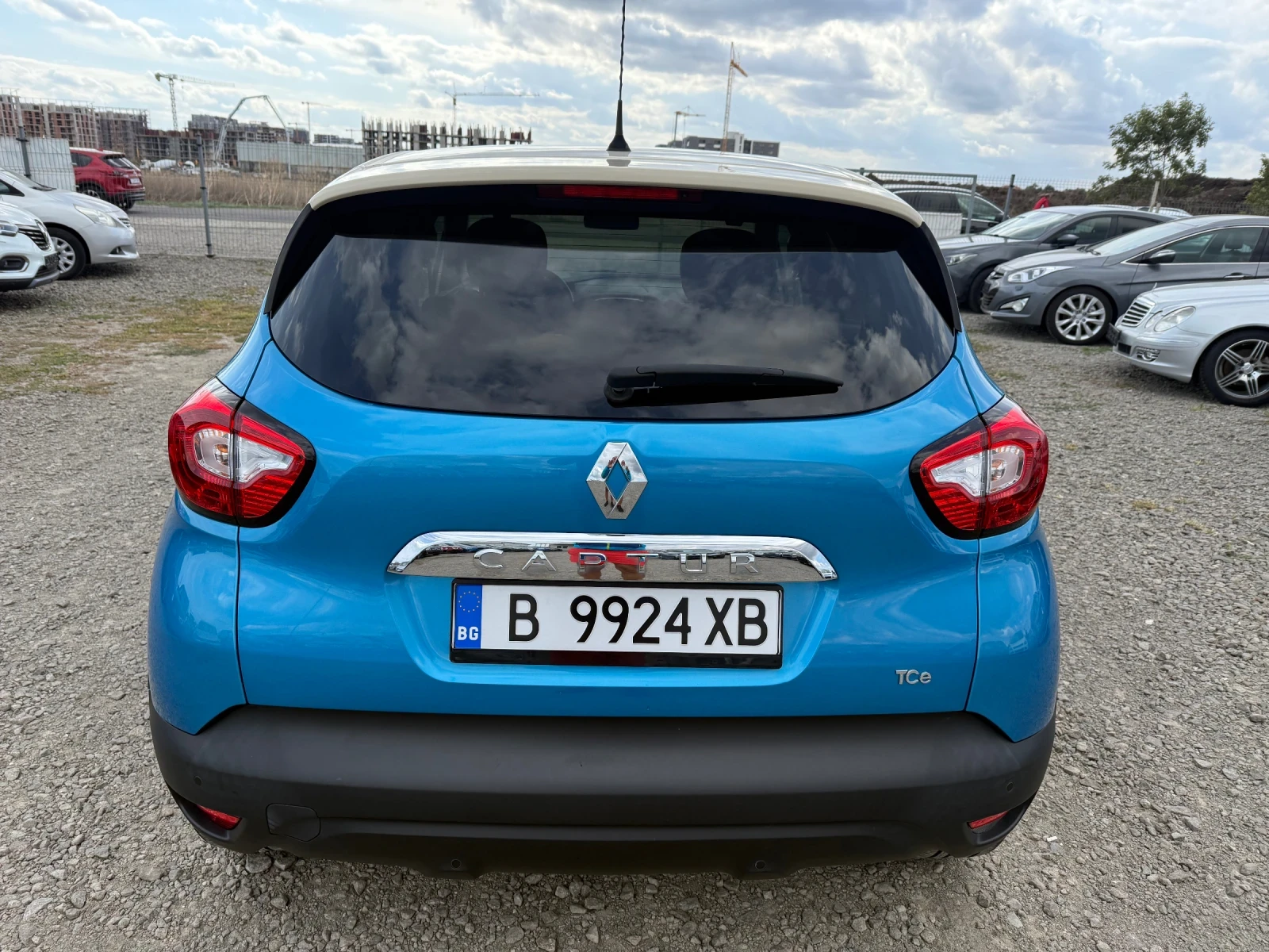 Renault Captur 1.2i CH Navi AUTOMAT - изображение 4