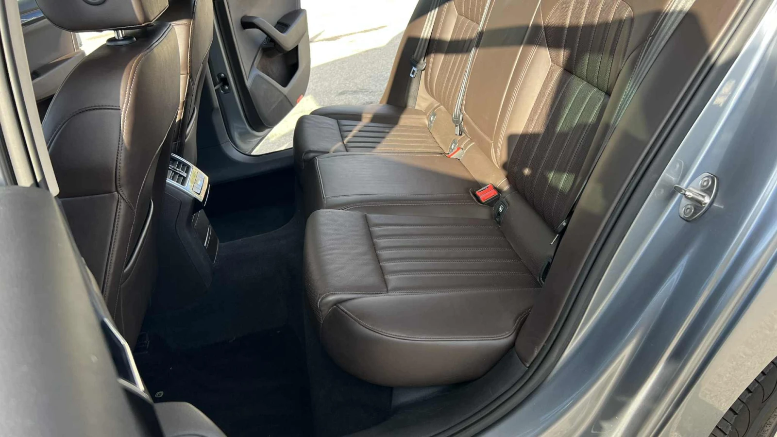 Skoda Superb 2.0 TDI L&K 4x4 Ambient | Mobile.bg � ����������� 12