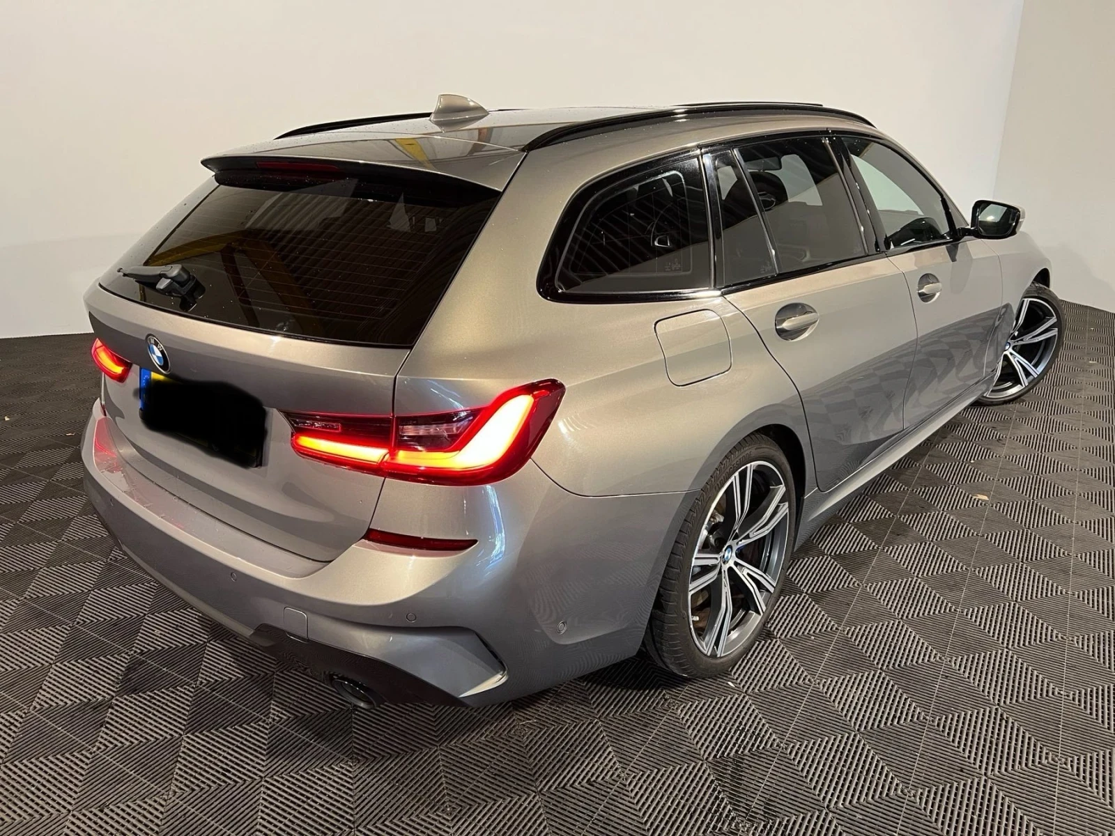 BMW 330 M SPORT - изображение 3