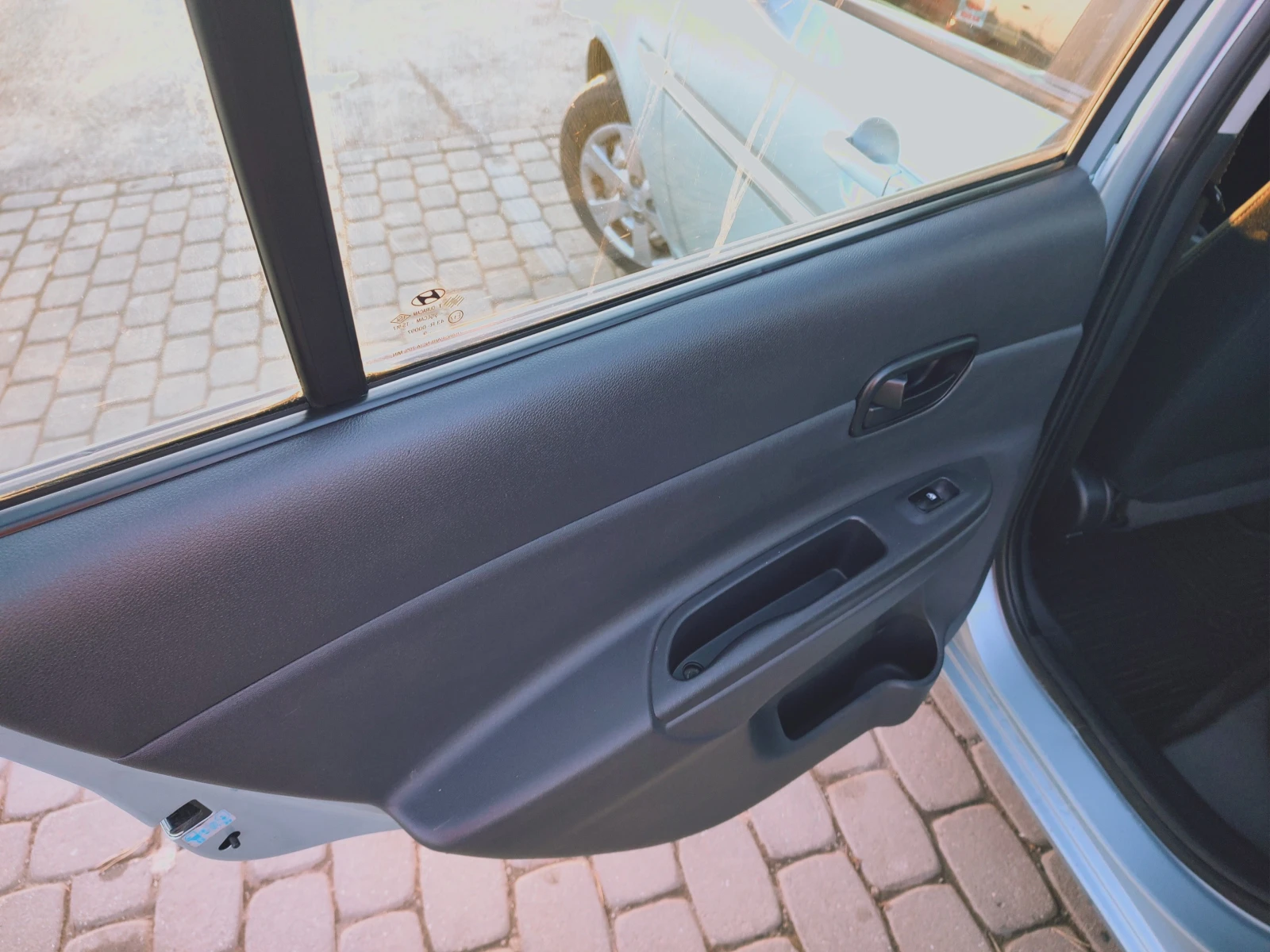 Hyundai Accent 1.4 | Mobile.bg � ����������� 12