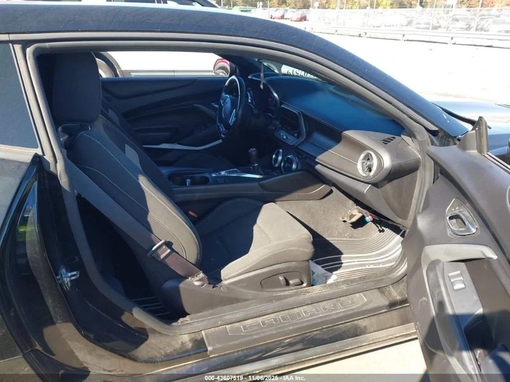 Chevrolet Camaro * 1SS * CARFAX * ��� ������������ ������ | Mobile.bg � ����������� 5