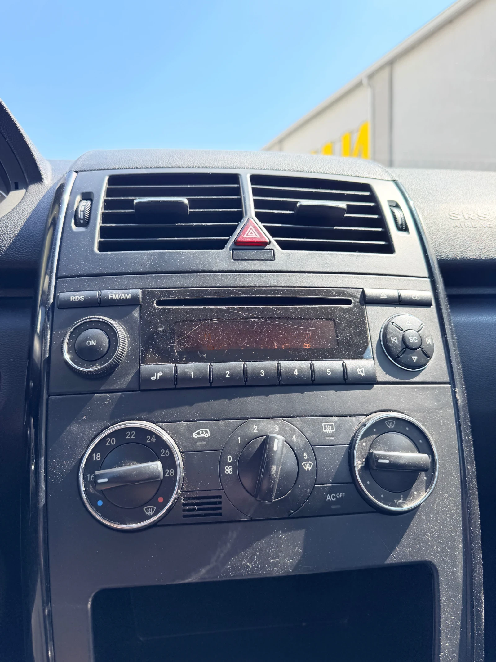 Mercedes-Benz A 160 Автоматик, снимка 10 - Автомобили и джипове - 53720951