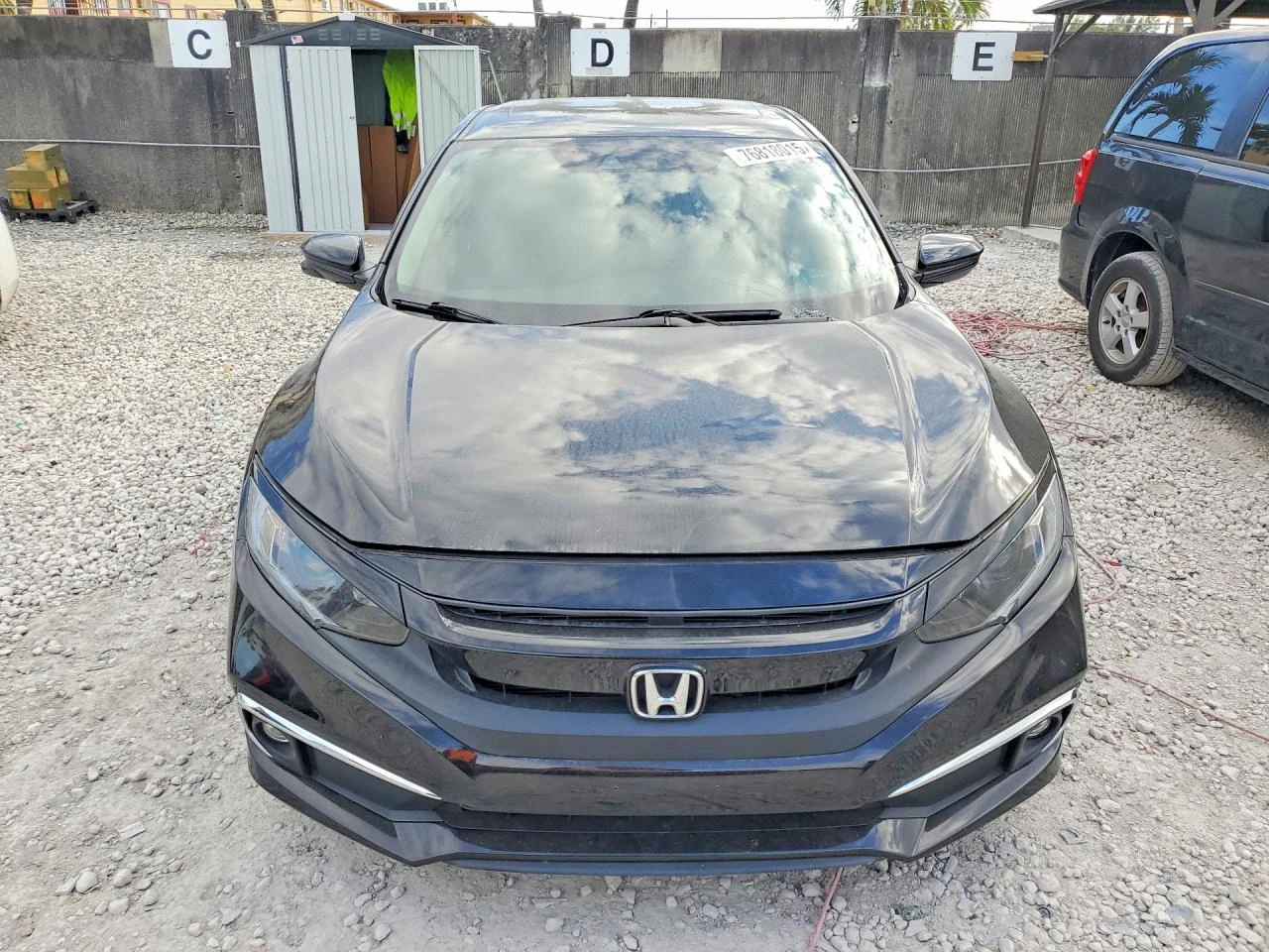 Honda Civic 1.5* РЕАЛНИ КМ* ПЕРФЕКТНА, снимка 4 - Автомобили и джипове - 53747260