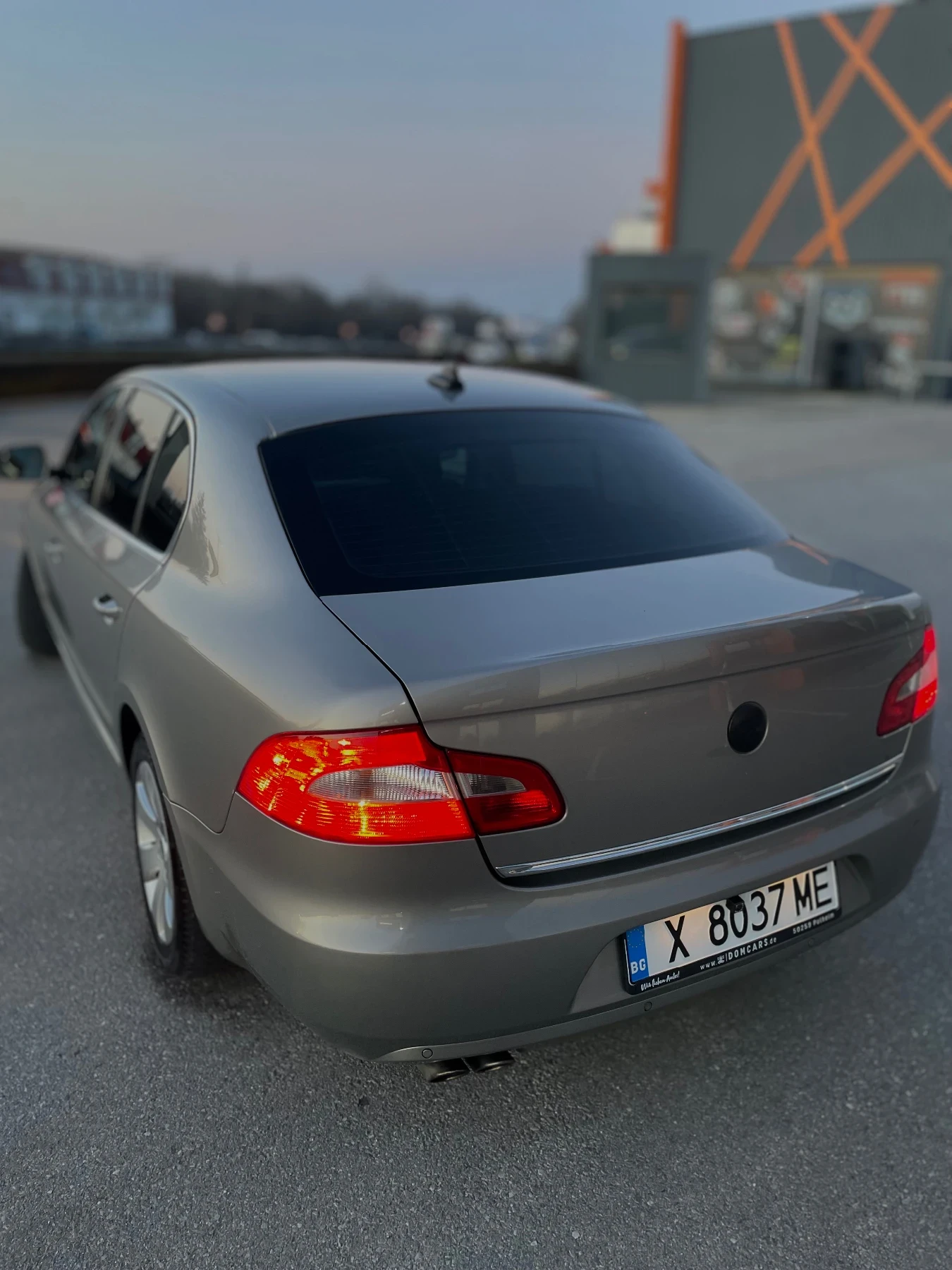 Skoda Superb, снимка 3 - Автомобили и джипове - 54019249