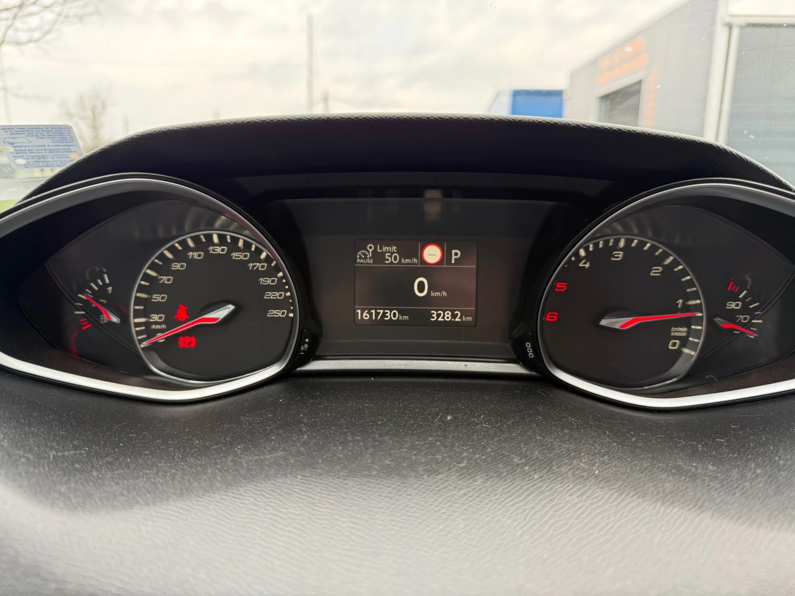 Peugeot 308 1.5 130hp, снимка 6 - Автомобили и джипове - 54031124