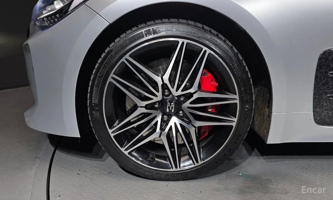 Kia Stinger * 3.3T* AWD* GT* ПОДГРЕВ* ОБДУХВАНЕ* ПАНОРАМА* HEA, снимка 5 - Автомобили и джипове - 54113073