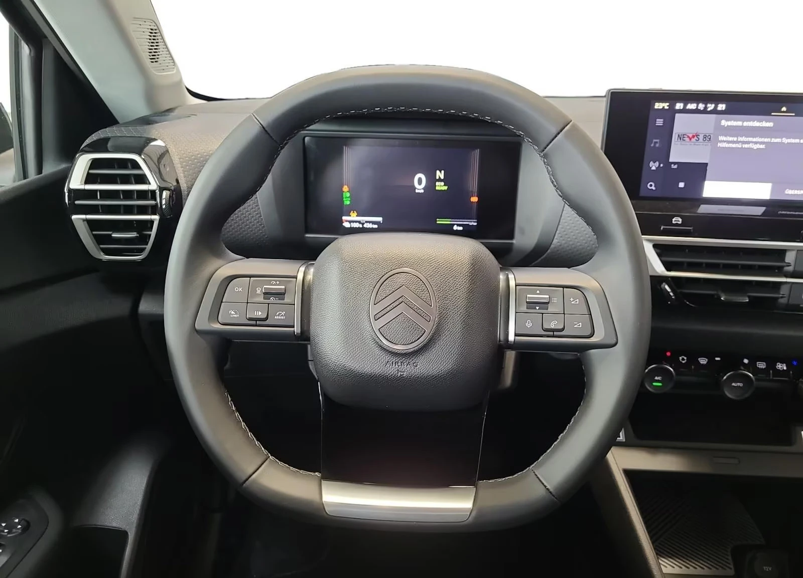 Citroen C4 e-MAX/156HP/CAM/HUD/NAVI/LED/CPLAY/DIGI/139q, снимка 6 - Автомобили и джипове - 54135519