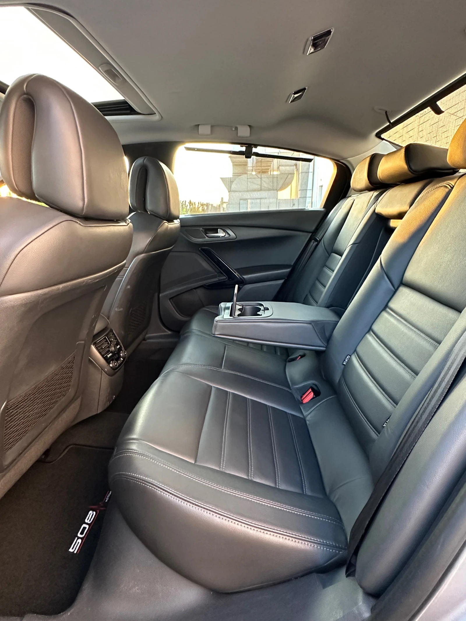 Peugeot 508 2.0HDi 181hp / Кожа / Шибедах / FULL LED, снимка 10 - Автомобили и джипове - 54393908