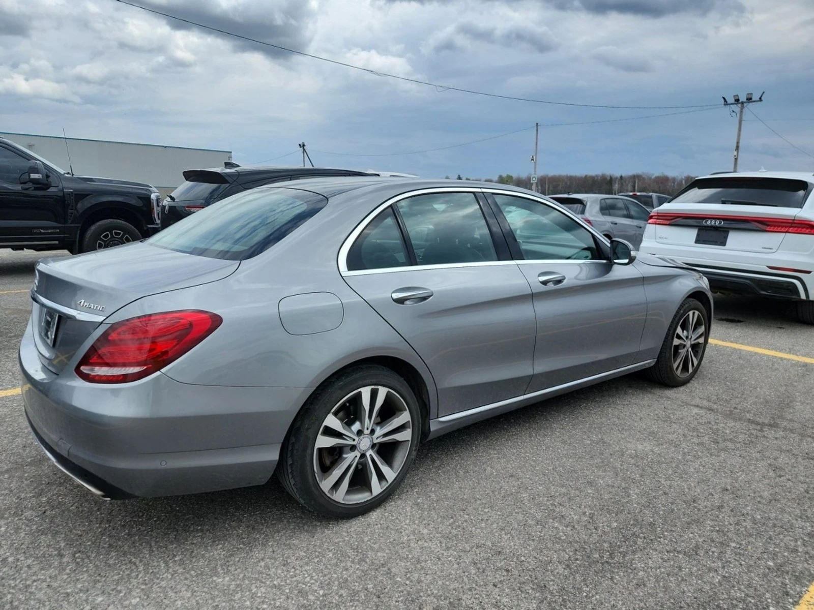 Mercedes-Benz C 300 AWD* АвтоКредит* (ЦЕНА ДО БГ), снимка 3 - Автомобили и джипове - 54477509