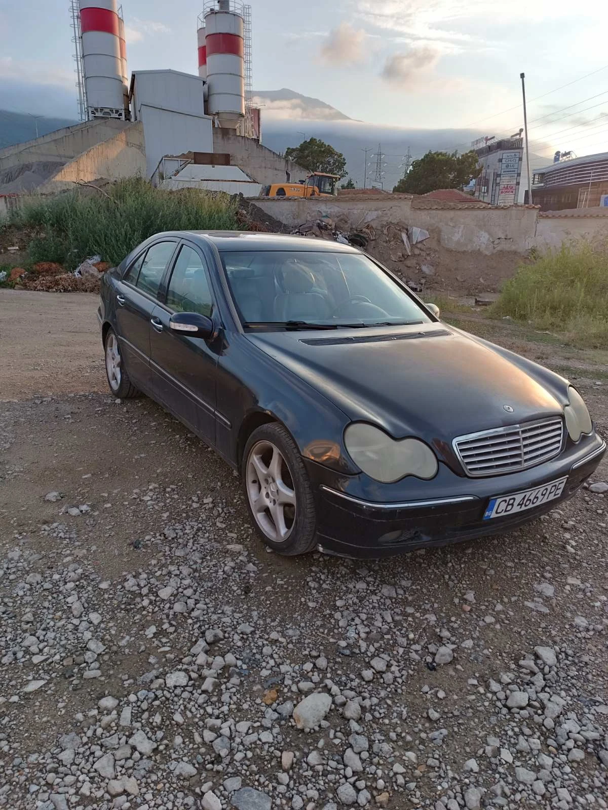 Mercedes-Benz C 270, снимка 2 - Автомобили и джипове - 54572937