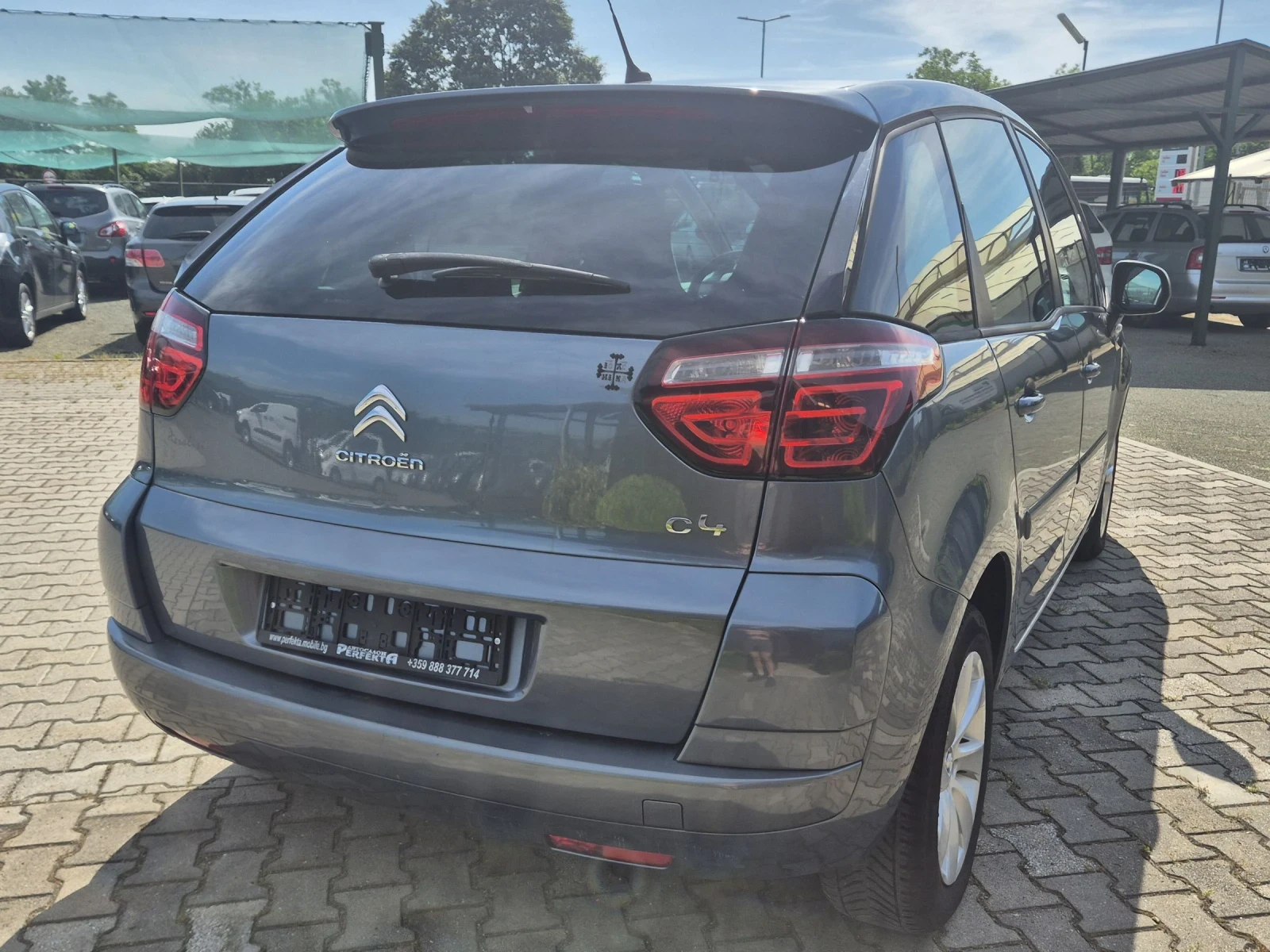 Citroen C4 Picasso 1.6HDI 112к.с Автомат, снимка 8 - Автомобили и джипове - 54748092