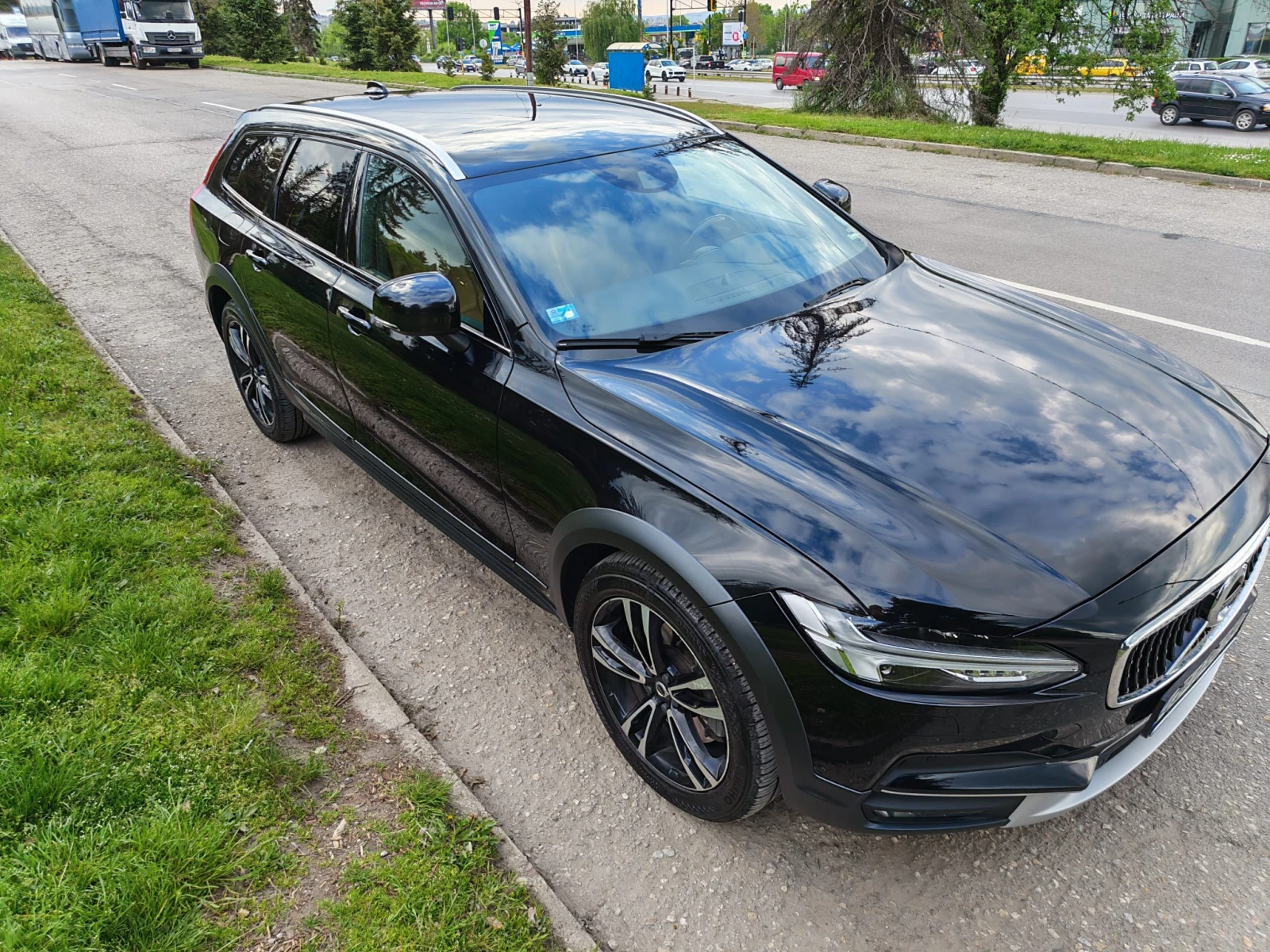 Volvo V90 Cross Country, снимка 2 - Автомобили и джипове - 54783841
