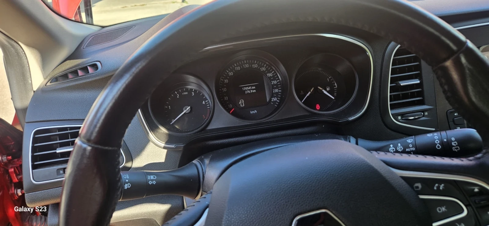 Renault Megane, снимка 9 - Автомобили и джипове - 54814555