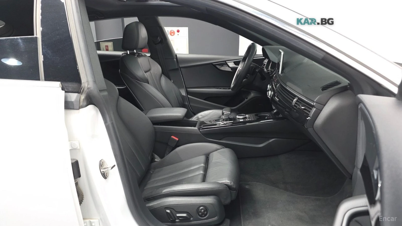 Audi A5 QUATTRO* PREMIUM* 45TFSI* DISTRONIC* HUD* КАМЕРА* , снимка 8 - Автомобили и джипове - 54916787