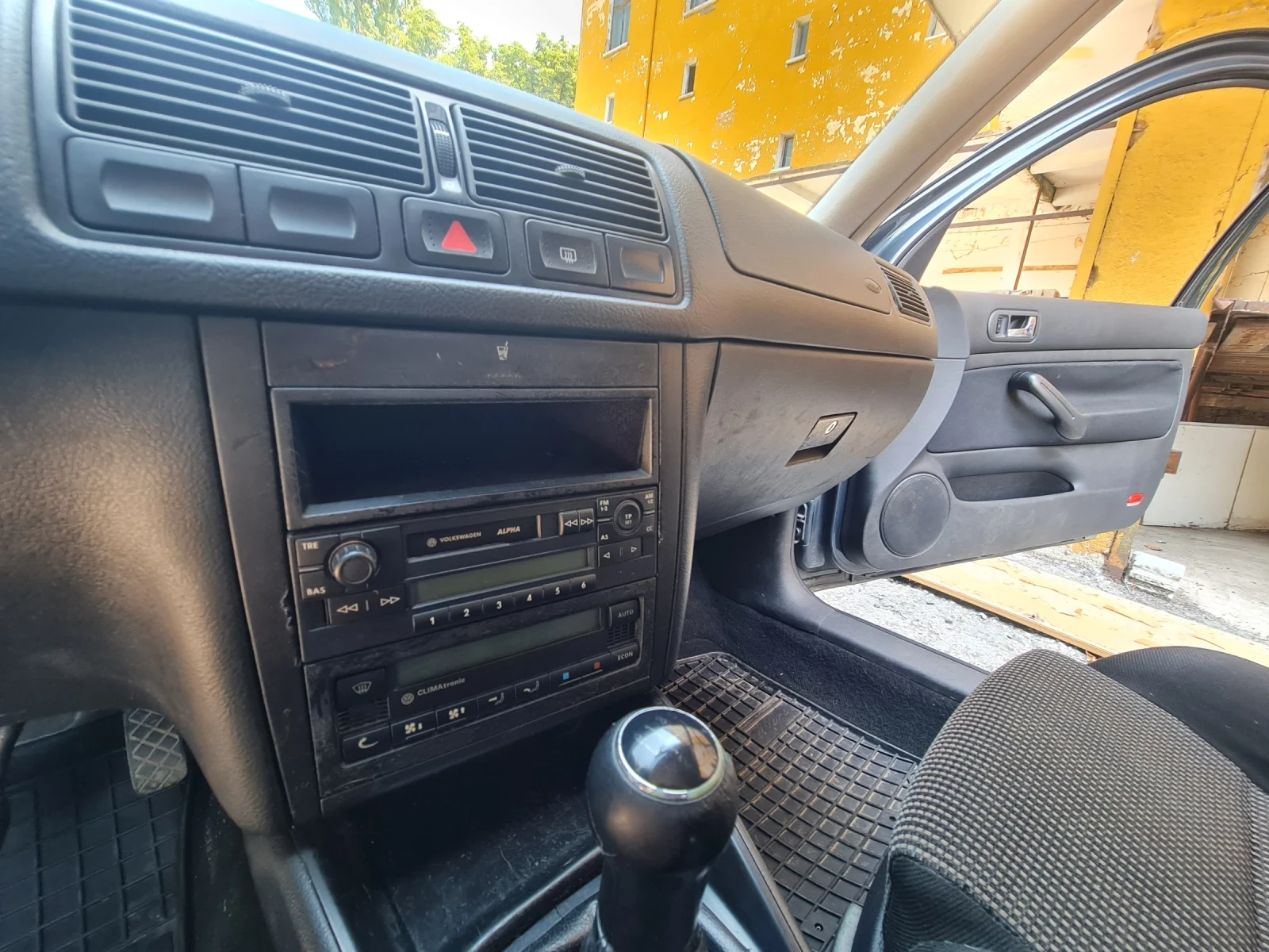 VW Golf, снимка 12 - Автомобили и джипове - 55332113