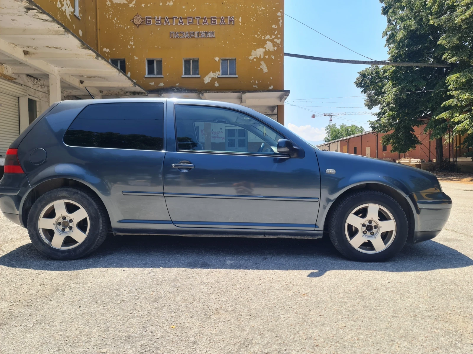 VW Golf, снимка 3 - Автомобили и джипове - 55332113