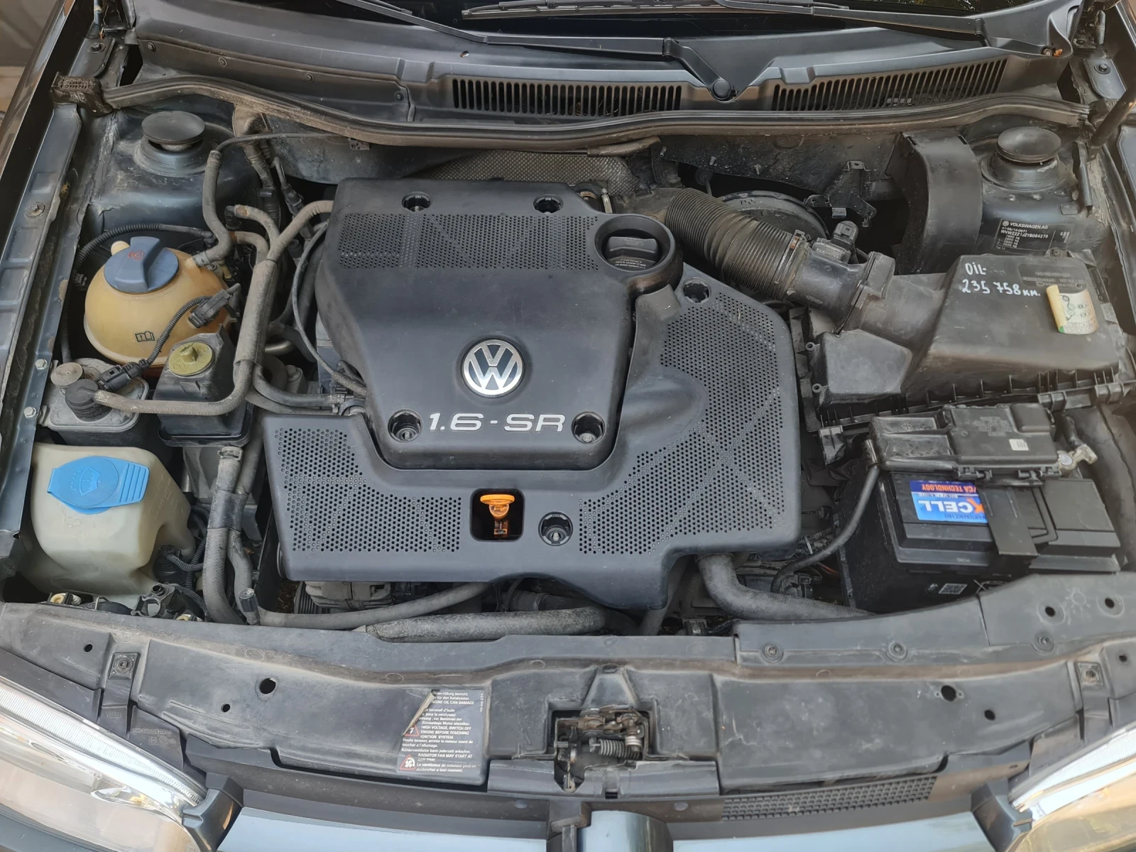 VW Golf, снимка 9 - Автомобили и джипове - 55332113