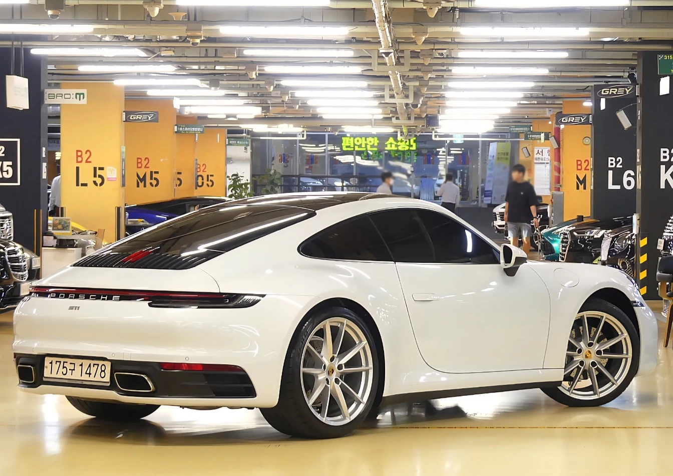 Porsche 911 911, снимка 2 - Автомобили и джипове - 55591621