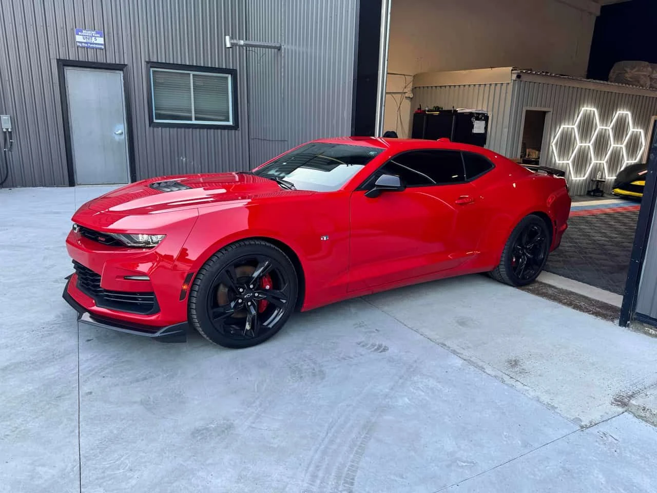 Chevrolet Camaro * 2SS * CARFAX * ОПЦИЯ ЗА ФИНАНСИРАНЕ, снимка 2 - Автомобили и джипове - 55615525