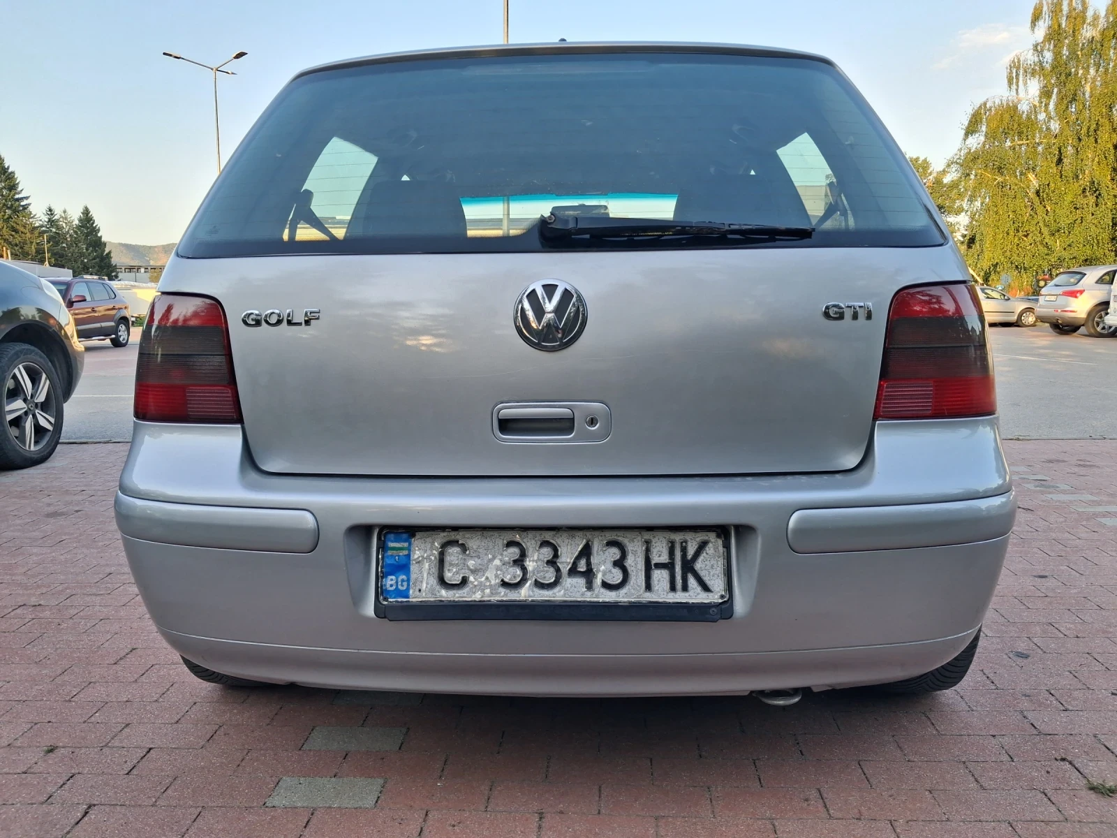 VW Golf 18Т, снимка 6 - Автомобили и джипове - 55943648