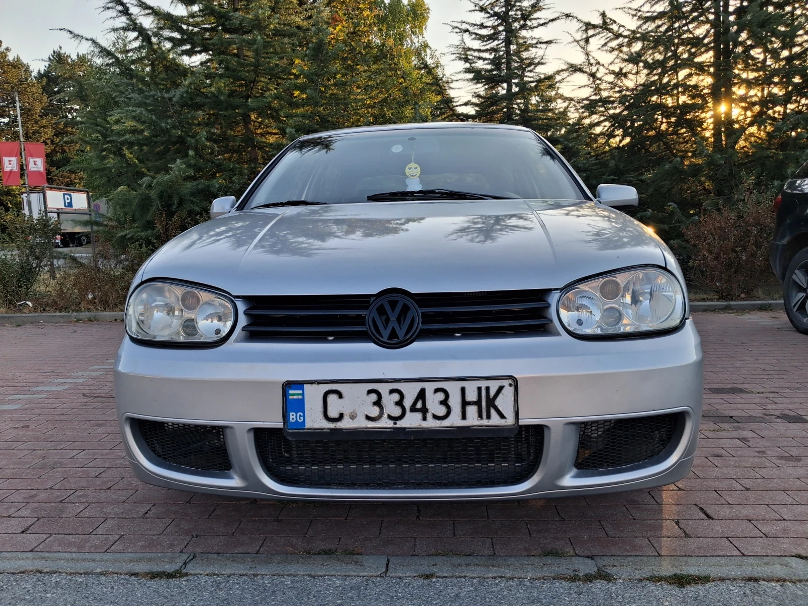 VW Golf 18Т, снимка 3 - Автомобили и джипове - 55943648