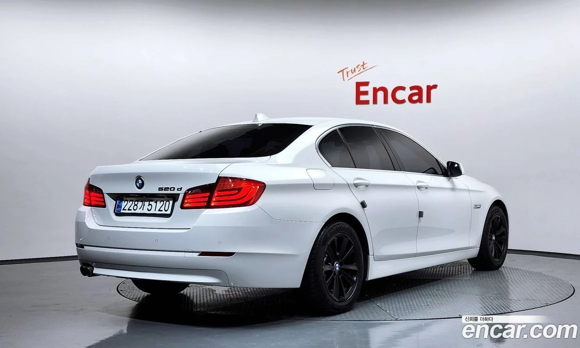BMW 520 520d, снимка 2 - Автомобили и джипове - 56156700