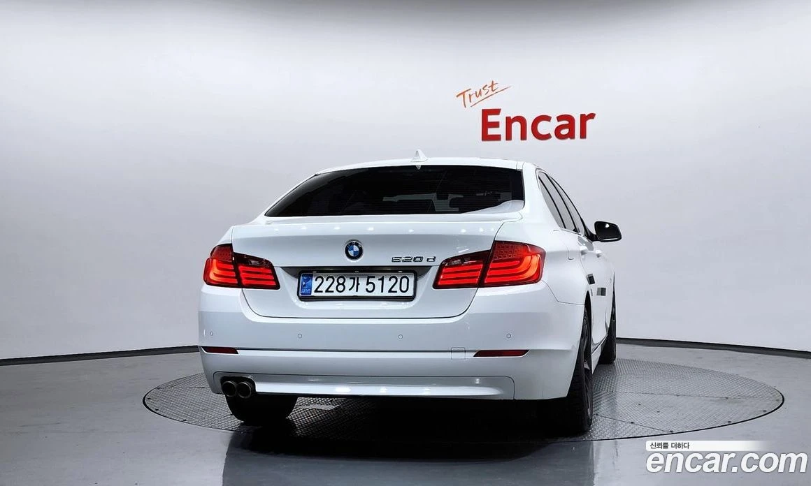BMW 520 520d, снимка 4 - Автомобили и джипове - 56156700