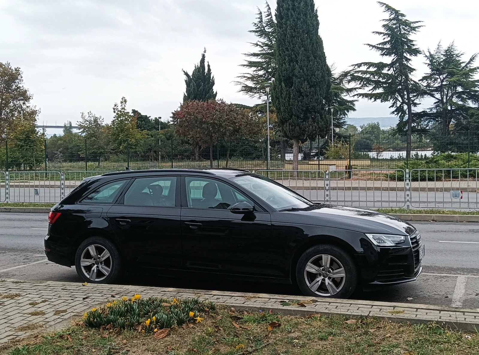 Audi A4 Avant , снимка 2 - Автомобили и джипове - 56502885
