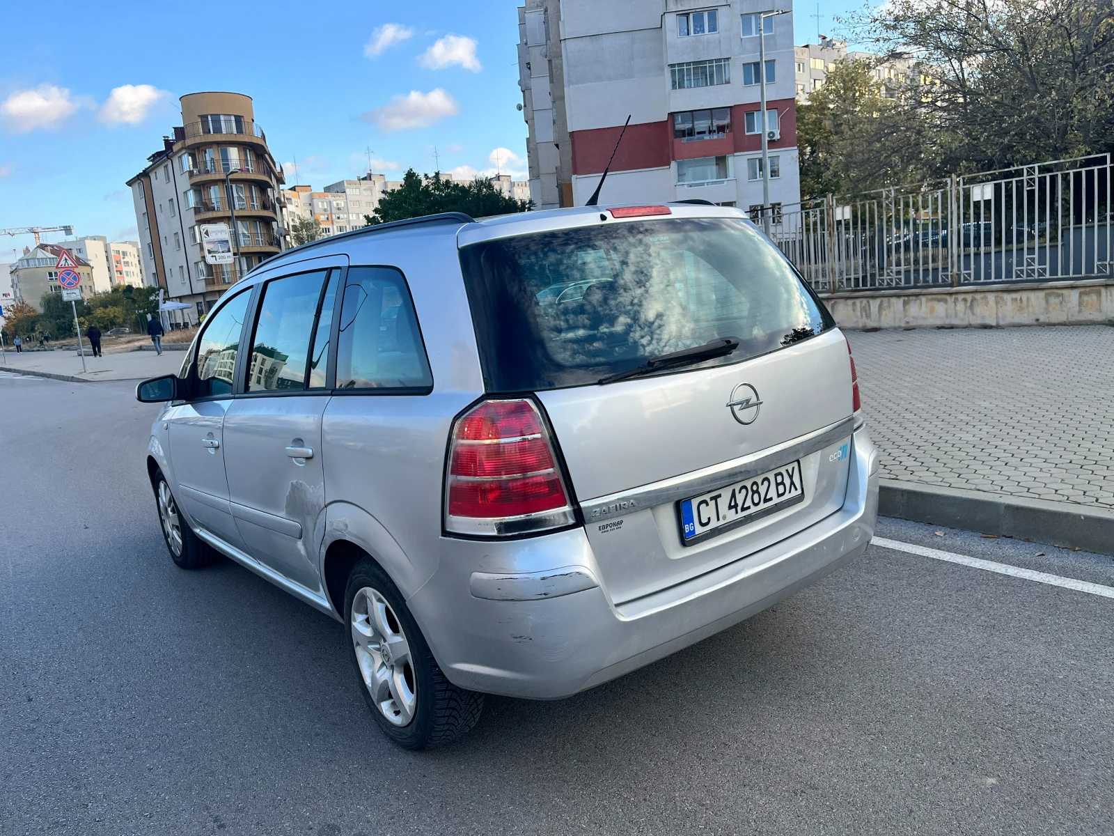 Opel Zafira 1.6CNG, снимка 3 - Автомобили и джипове - 56572278