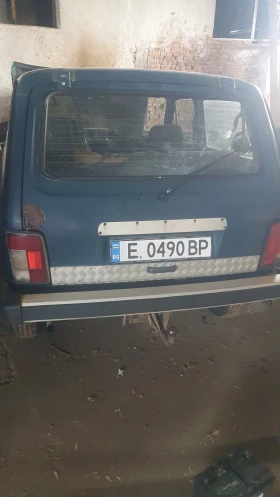    Lada Niva 1.7 