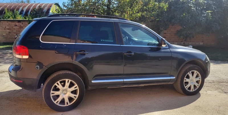 VW Touareg 2.5tdi, снимка 4 - Автомобили и джипове - 47355590