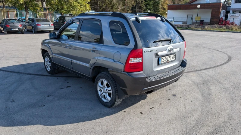 Kia Sportage, снимка 3 - Автомобили и джипове - 48231239