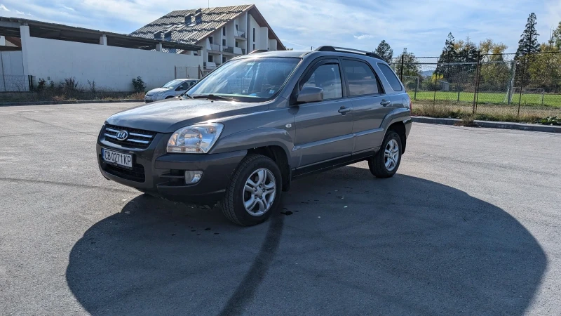 Kia Sportage, снимка 1 - Автомобили и джипове - 48231239