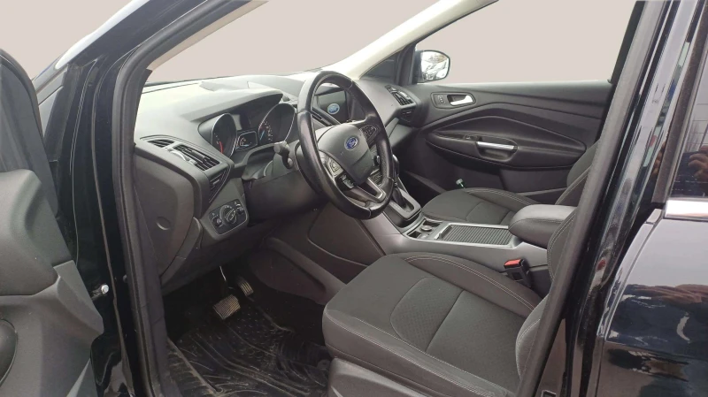 Ford Kuga 2.0 TDCi, снимка 7 - Автомобили и джипове - 48420395