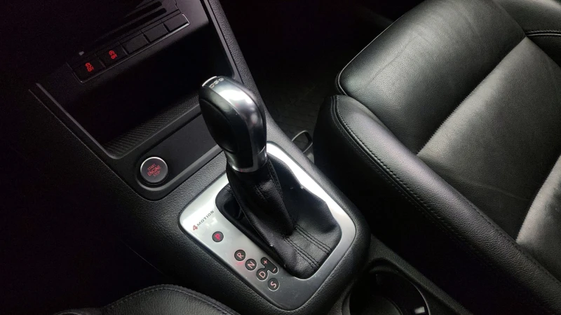 VW Tiguan 2.0TDI COMFORT autogeorge.com, снимка 9 - Автомобили и джипове - 51937210